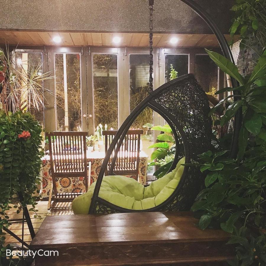 Moon House B&B Hualien City Exterior photo