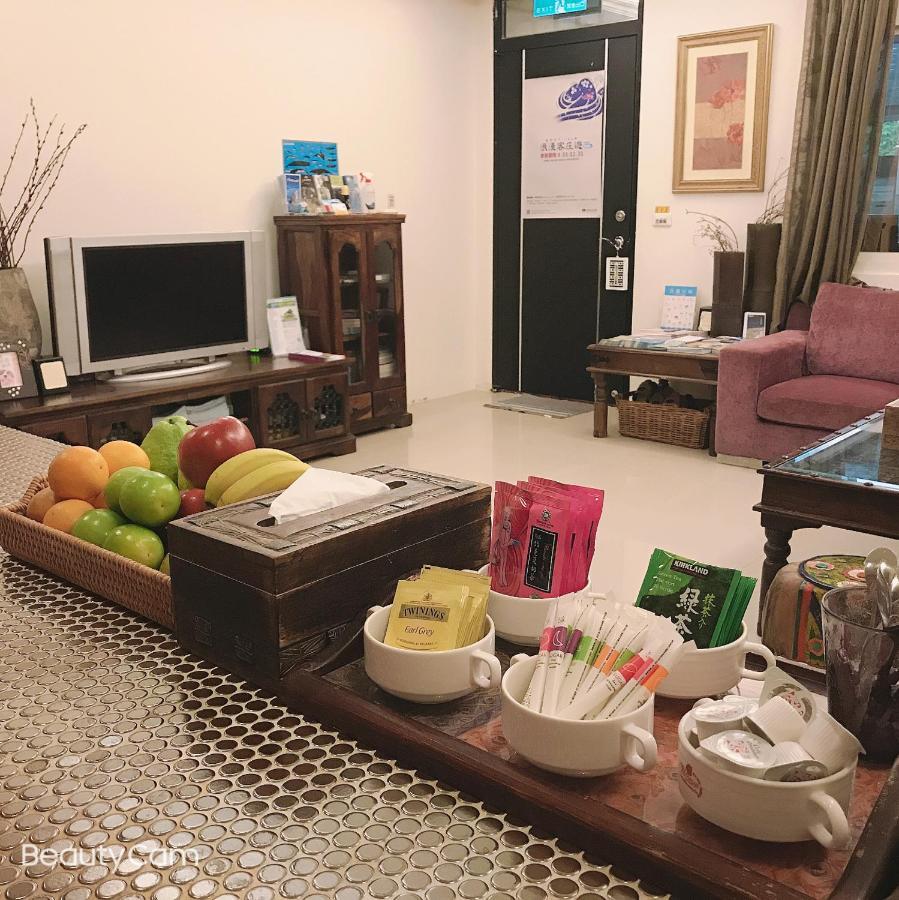 Moon House B&B Hualien City Exterior photo