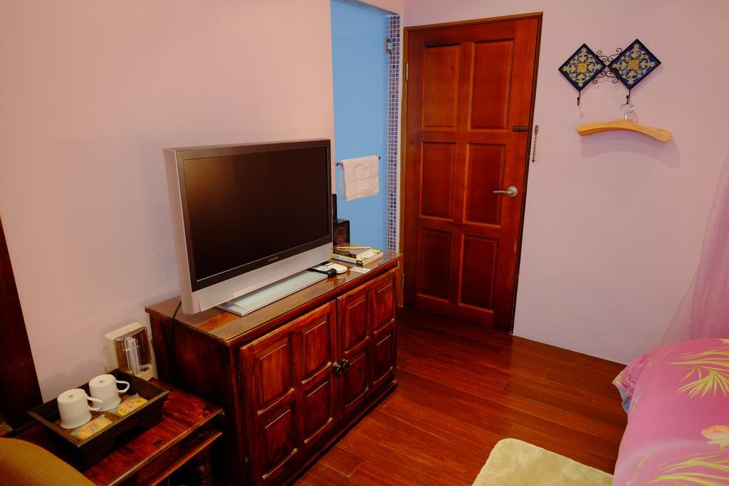 Moon House B&B Hualien City Exterior photo