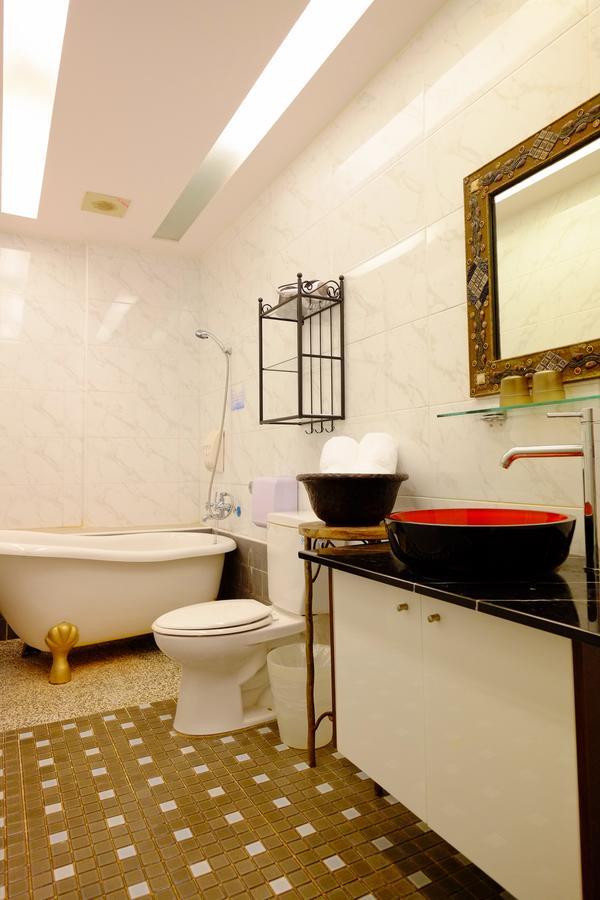 Moon House B&B Hualien City Exterior photo